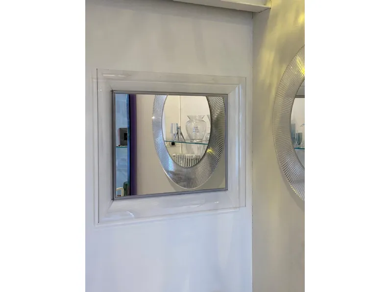 Specchio moderno Francois ghost di Kartell a prezzo scontato