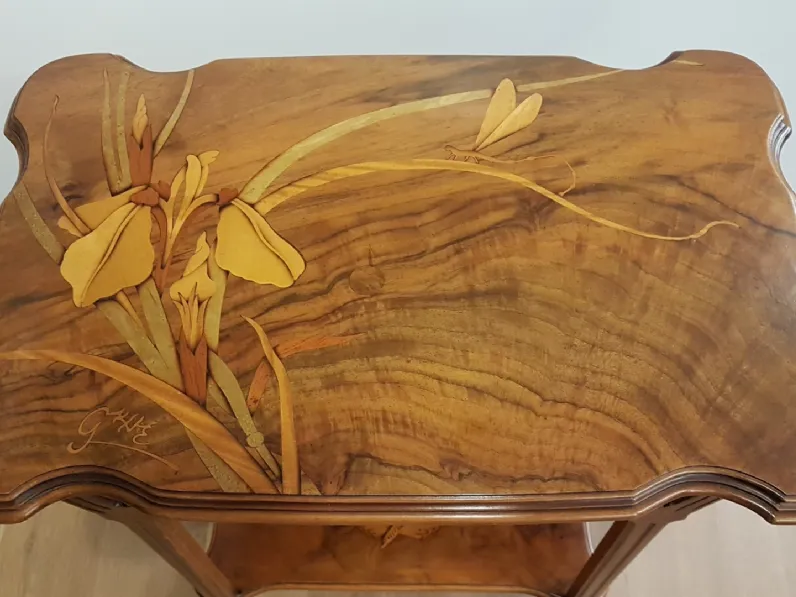 Tavolino modello Tavolino art nouveau di Artigianale a prezzo scontato