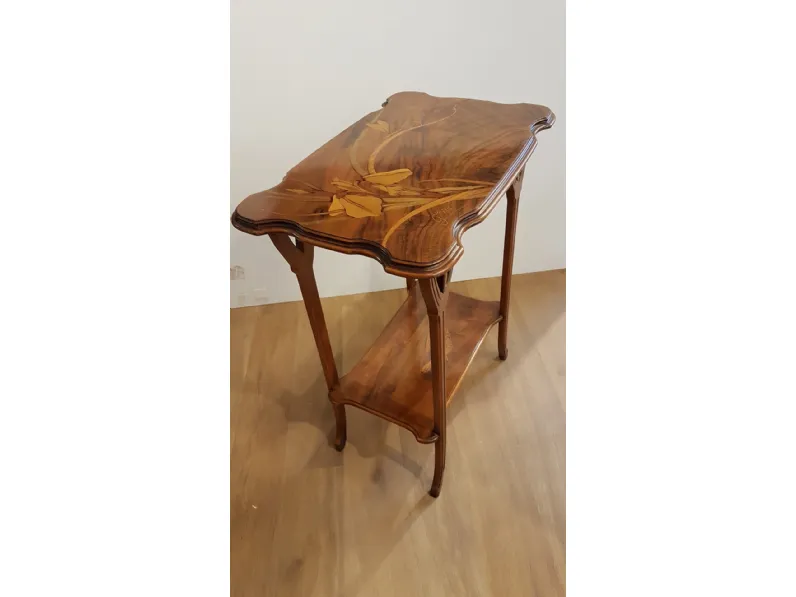 Tavolino modello Tavolino art nouveau di Artigianale a prezzo scontato