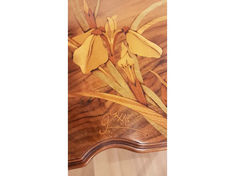 Tavolino modello Tavolino art nouveau di Artigianale a prezzo scontato