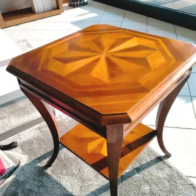 Tavolino Tavolino con intarsio a stella  della marca Artigianale a prezzi convenienti - 50%