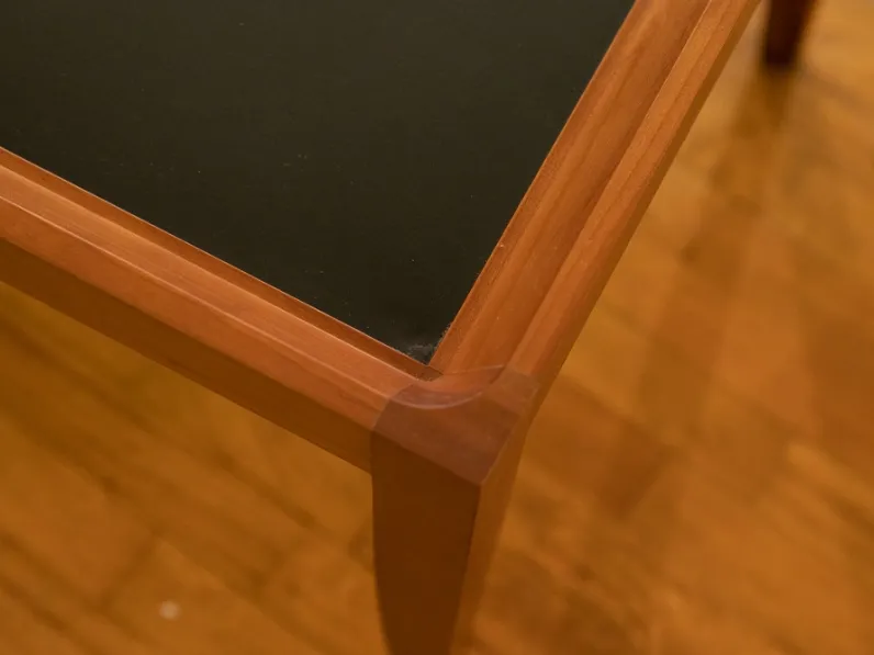 Tavolino Molteni tavolino vassoio in ciliegio Molteni & c in legno in Offerta Outlet