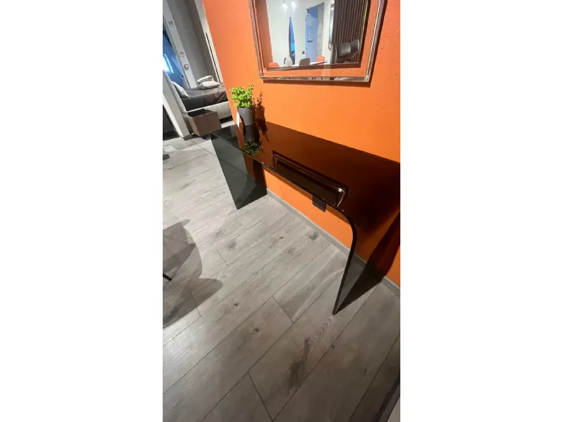 Scopri la consolle elementare Fiam con forte sconto