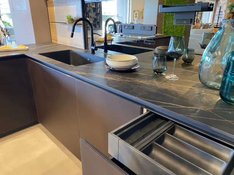 Arredo3 Glass/time: cucina scontata 50%! Prezzo Outlet.