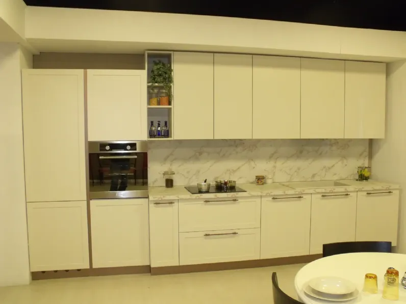 Cucina a PREZZI OUTLET in laccata opaco Ar-tre -35%