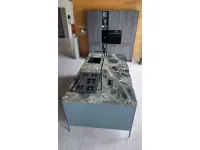 Cucina moderna con isola Unit Cesar a prezzo ribassato