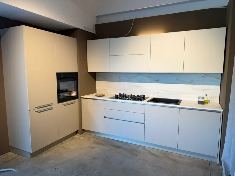 Cucina a PREZZI OUTLET in laccata opaco Stosa -46%