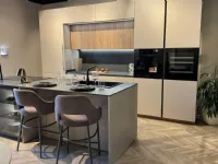 Cucina Stosa design con isola tortora in laminato materico Metropolis