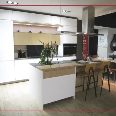 Cucina a PREZZI OUTLET in legno Arredo3 -45%