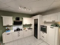 Cucina Maya moderna bianca Atra ad angolo scontata 38%