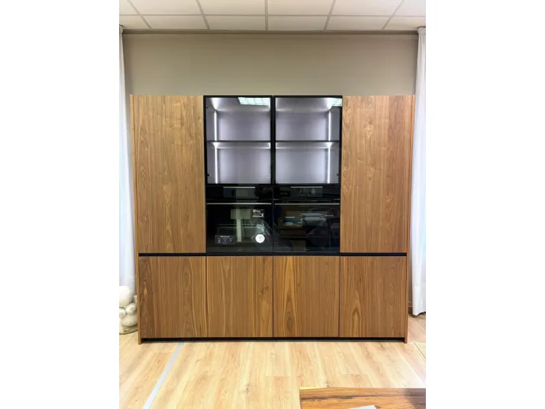 Cucina lineare in legno noce Menta a prezzo ribassato