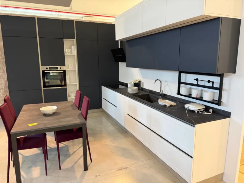Cucina a PREZZI OUTLET in polimerico Evo cucine -60%