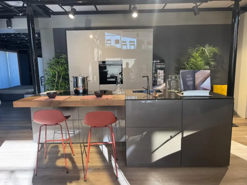 Cucina a PREZZI OUTLET in vetro Lago -45%