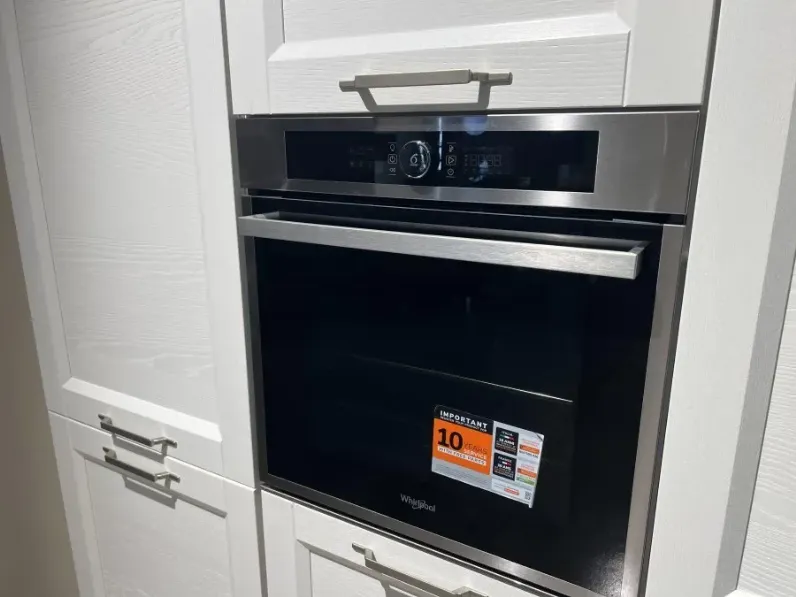 Cucina lineare in legno a prezzo scontato 60%