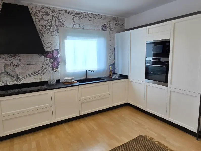 Cucina modello Cucina infinity  bianco e nero assoluto Ar-tre PREZZO SCONTATO 50%