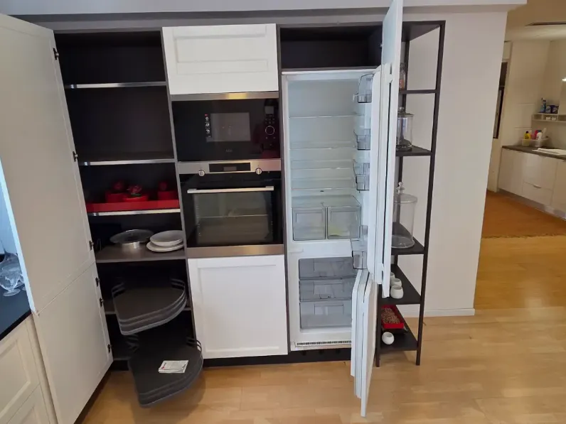 Cucina modello Cucina infinity  bianco e nero assoluto Ar-tre PREZZO SCONTATO 50%