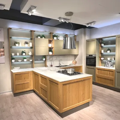 Cucina a prezzo ribassato con penisola moderna Milano  Veneta cucine