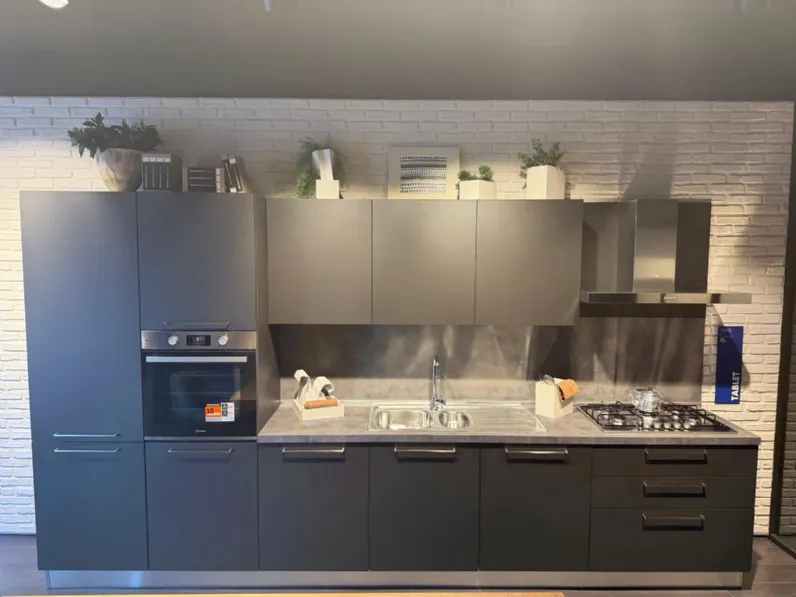 Cucina Creo moderna lineare altri colori in laminato materico Tablet