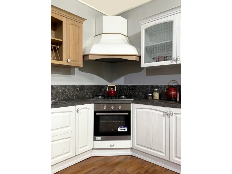Cucina Mida classica bianca Colombini casa ad angolo scontata 50%
