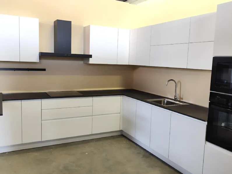 Cucina bianca moderna ad angolo Arrex Gea pet a soli 4400 Euro