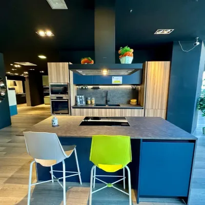 Cucina a prezzo scontato ad isola moderna Domino Prima cucine