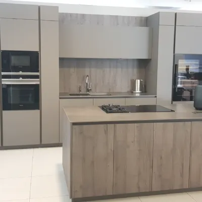 Cucina con isola design grigia Veneta cucine Lounge a soli 14048 Euro