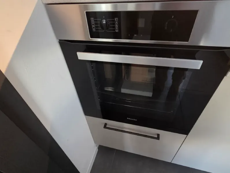 Cucina Antares design lineare tortora in laminato opaco Cucina lineare