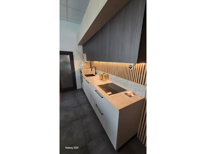 Cucina Antares design lineare tortora in laminato opaco Cucina lineare