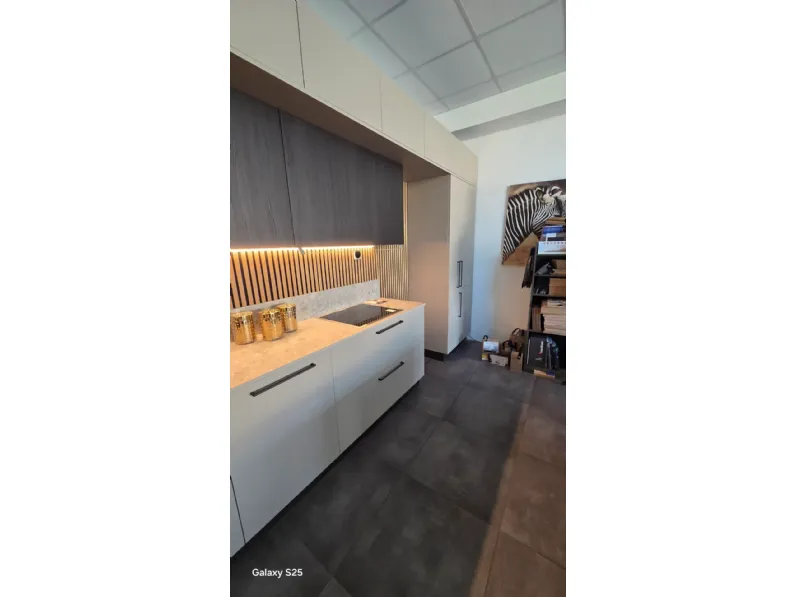 Cucina Antares design lineare tortora in laminato opaco Cucina lineare