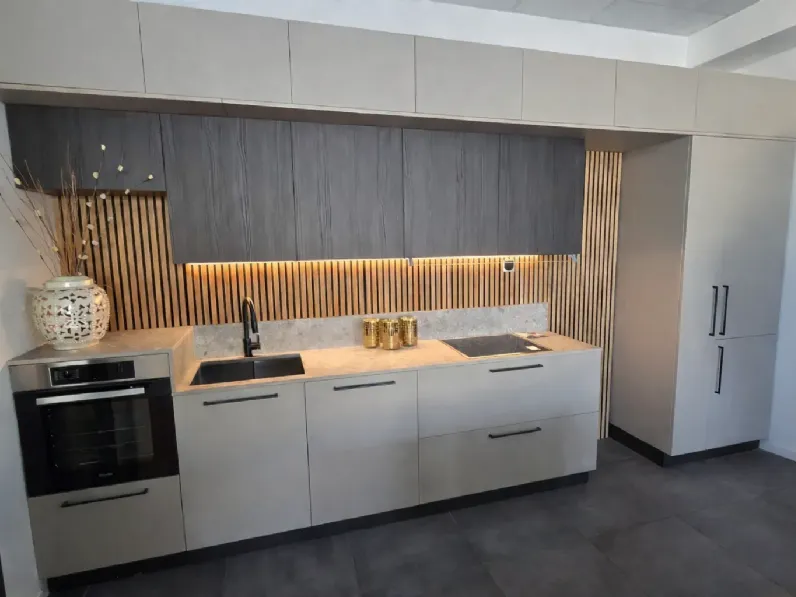Cucina Antares design lineare tortora in laminato opaco Cucina lineare