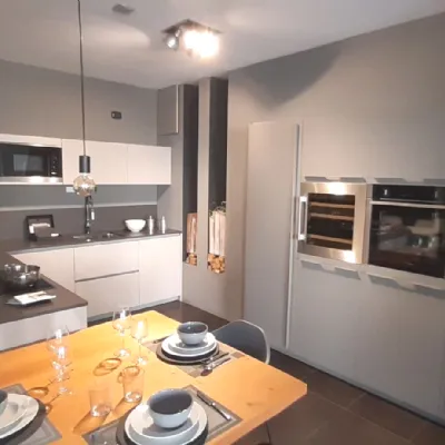Cucina Logica l0 design grigia Valdesign lineare scontata 60%
