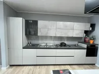 Cucina Evolution moderna grigia Scavolini lineare scontata 40%
