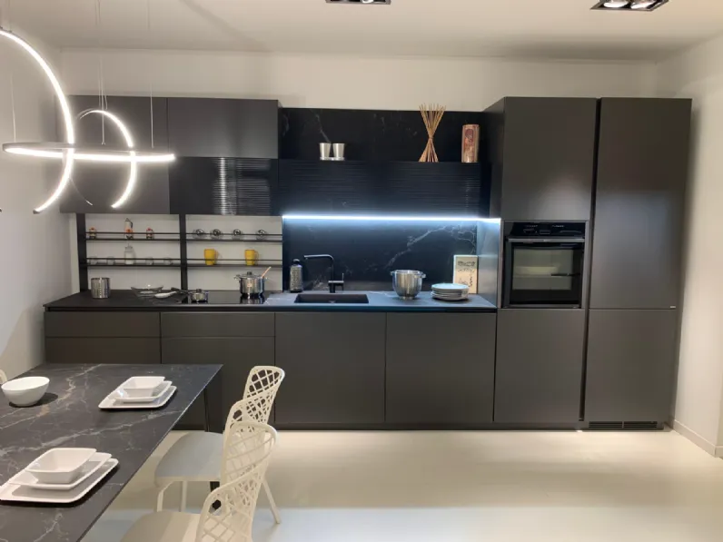 Cucina antracite moderna lineare Libra Scavolini a soli 13900