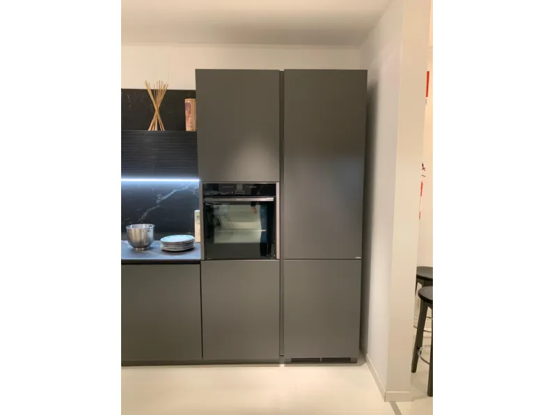 Cucina antracite moderna lineare Libra Scavolini a soli 13900€