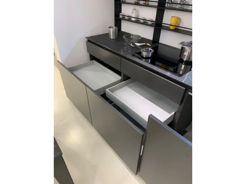 Cucina antracite moderna lineare Libra Scavolini a soli 13900€