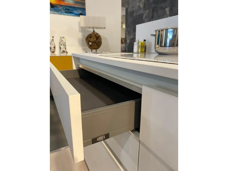 Cucina bianca moderna lineare Loft / al 32 Arrex a soli 10394 Euro