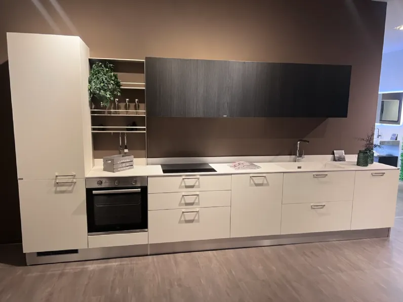 Cucina lineare in laminato opaco a prezzo scontato 41%