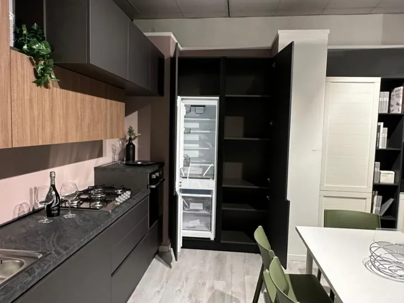 Cucina lineare in melaminico a prezzo scontato 55%