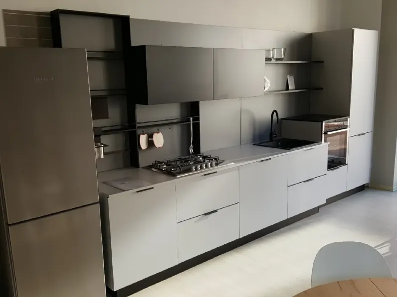 Cucina grigia moderna lineare Spring pro xl Dibiesse a soli 6900 Euro