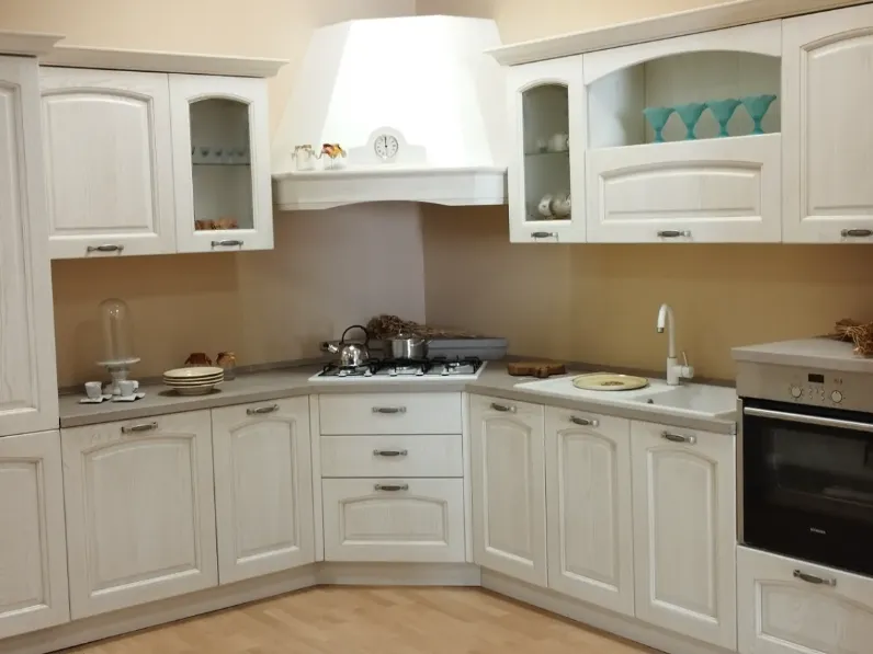 Cucina bianca country ad angolo Arredo3 Emma a soli 8900 Euro