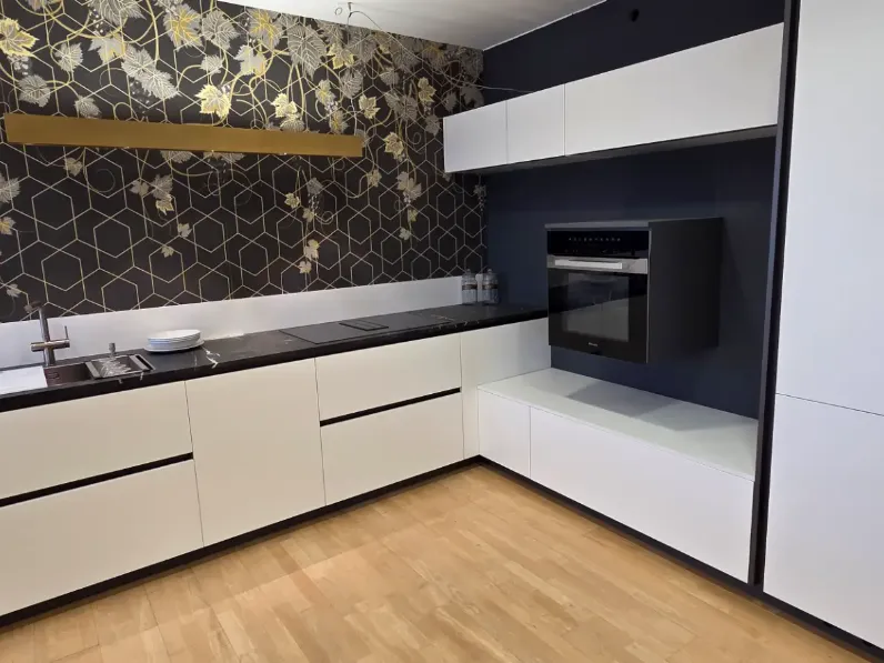 Cucina ad angolo moderna bianca Ar-tre Cucina up design laccata piano quarzite  a soli 10830 Euro