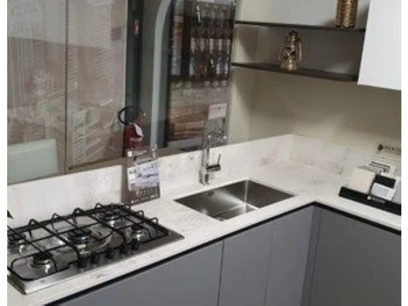 Cucina grigia moderna ad angolo Arredo3 Laminato a soli 11626 Euro