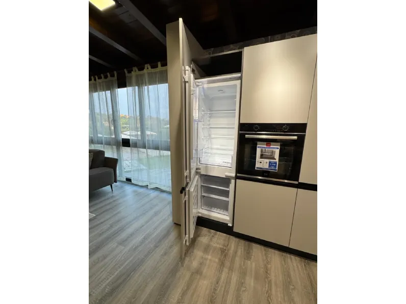 Cucina Febal design ad angolo grigia in laminato materico Modula aria