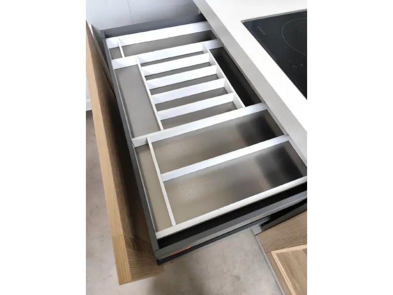 Cucina Fiorella sole design azzurra Arrex ad angolo scontata 67%