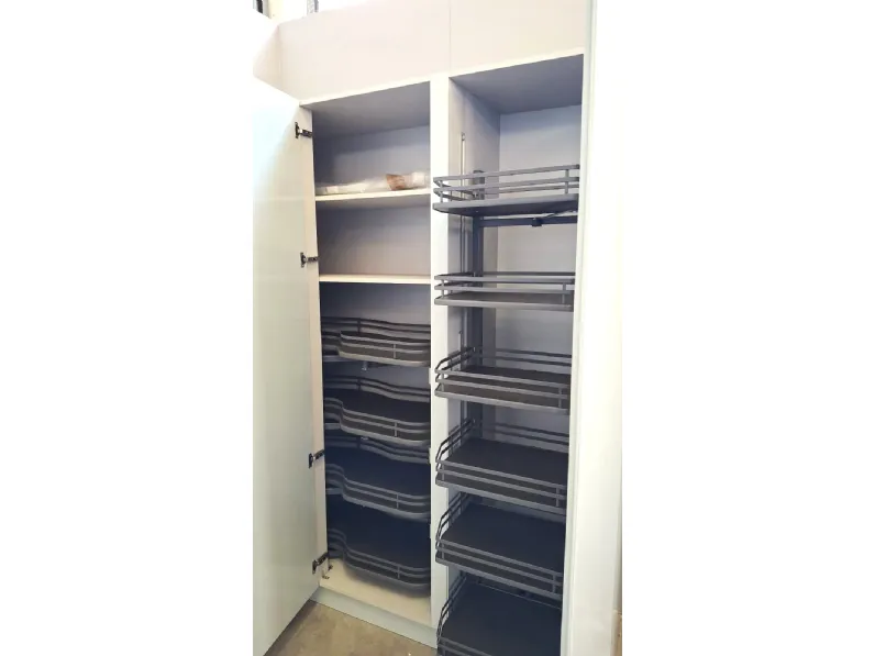 Cucina Fiorella sole design azzurra Arrex ad angolo scontata 67%