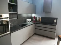 Cucina ad angolo in laminato materico antracite Kal  a prezzo scontato