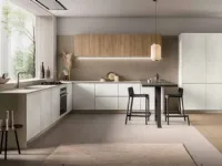 Cucina bianca moderna ad angolo. Colonne in Offerta Outlet. Nuovi mondi cucine.