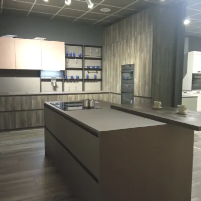 Cucina a PREZZI OUTLET in laminato materico Arrex -66%