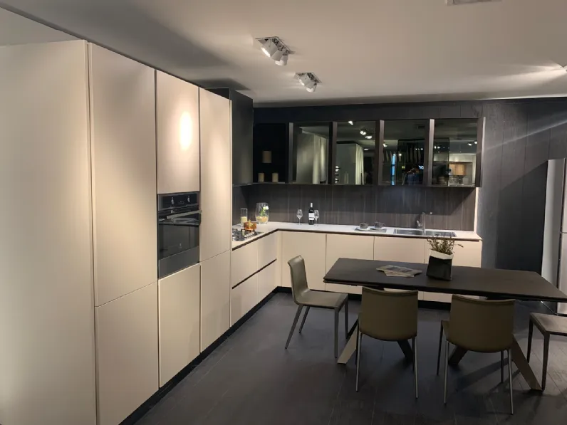 Cucina ad angolo in laminato opaco grigio Artex a prezzo scontato