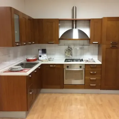 Cucina ad angolo in legno ciliegio Gaia a prezzo scontato
